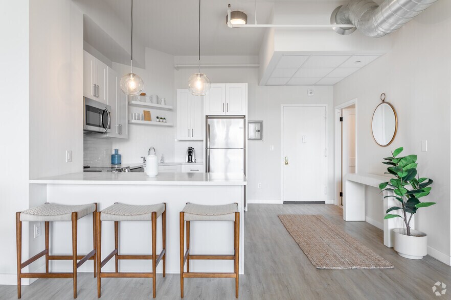 More Photos Of 57 Cannon St, Poughkeepsie Apartments For Lease