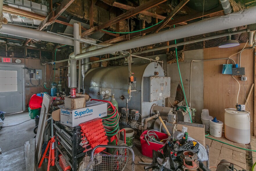 More Photos Of 2015 County Road II, Neenah Garden Center For Sale