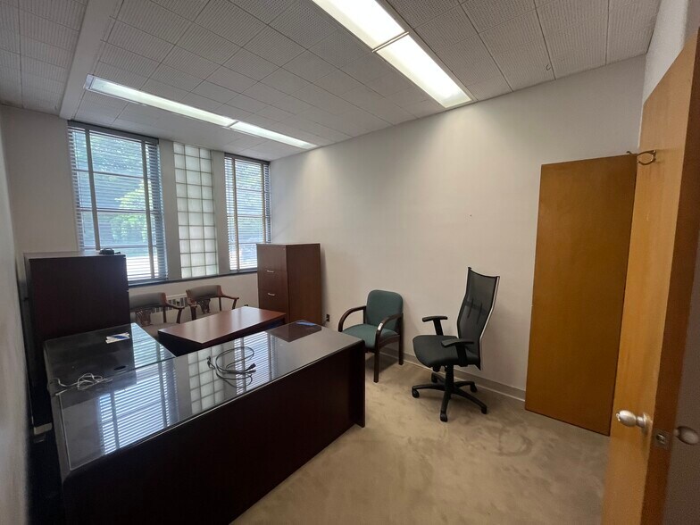More Photos Of 2222 8th St, Bedford Office Residential For Sale
