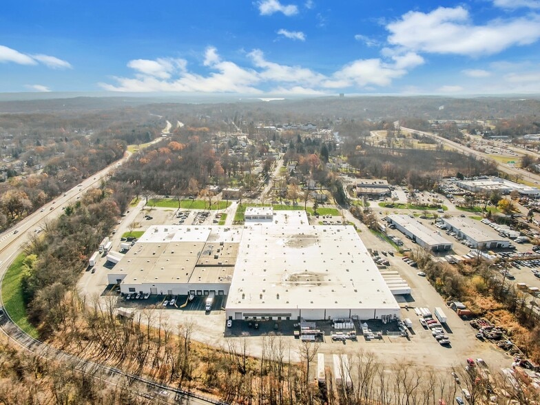 More Photos Of 240-260 W Nyack Rd, West Nyack Warehouse For Lease