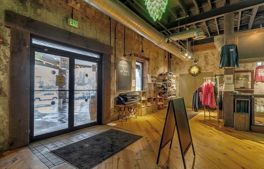 More Photos Of 638 Lake St, Wilson Freestanding For Sale