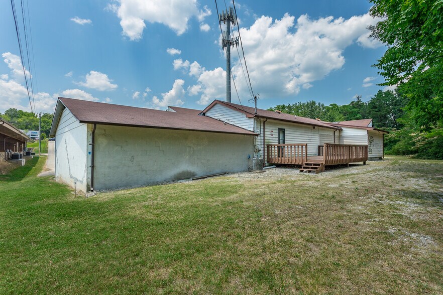 More Photos Of 4808 Hixson Pike, Hixson Office For Sale