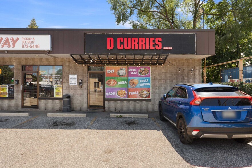 More Photos Of 1705 Wyandotte St W, Windsor Storefront For Sale