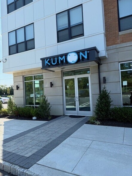 More Photos Of 1 Legacy Pl, East Brunswick Apartments For Lease