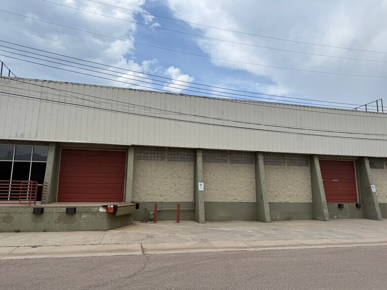More Photos Of 620 W Vermijo Ave, Colorado Springs Warehouse For Lease