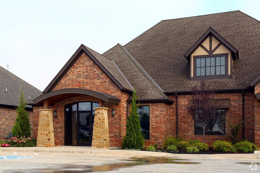 Primary Photo Of 1101 SW 30th Ct, Oklahoma City Medical For Lease