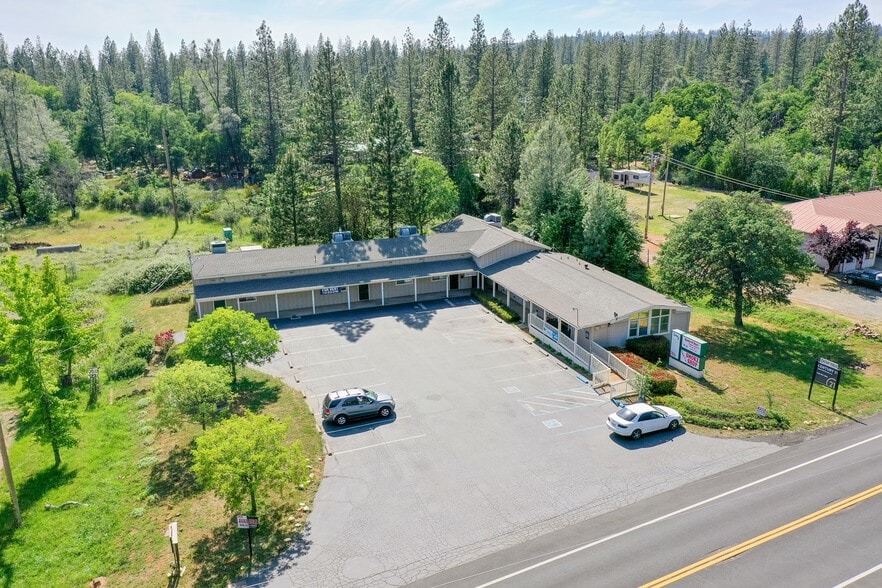 More Photos Of 16850 Willow Glen Rd, Brownsville Storefront Retail Office For Sale