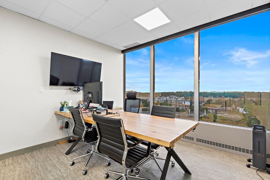 More Photos Of 411 Hackensack Ave, Hackensack Office For Lease