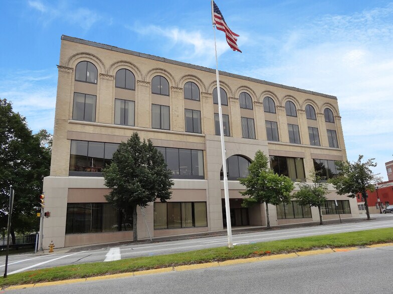 More Photos Of 184 Main St, Lewiston Medical For Sale