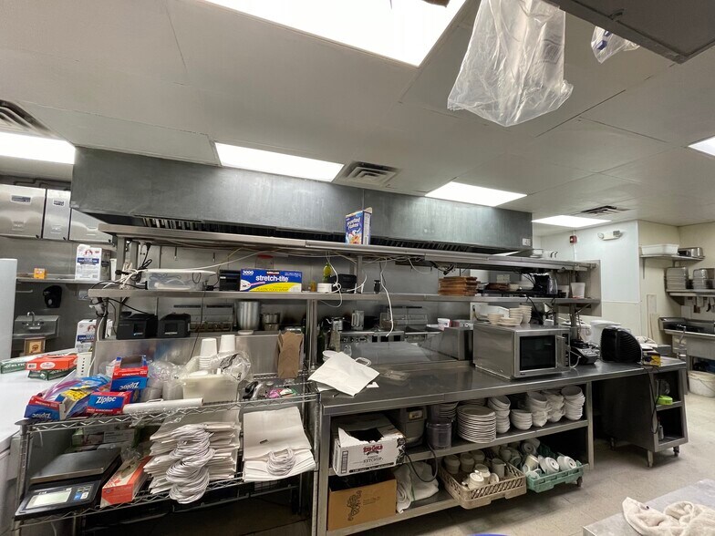 More Photos Of 1924 E Carson St, Pittsburgh Restaurant For Sale