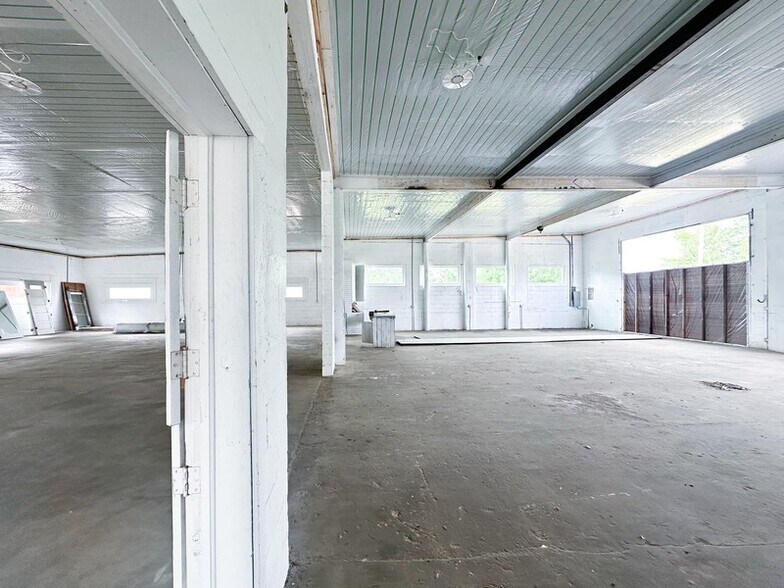 More Photos Of 16493 SE Main St, Blountstown Industrial For Lease