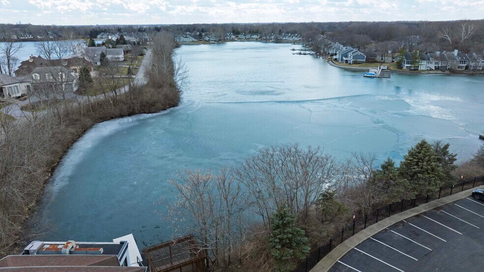 More Photos Of 3809 E 82nd St, Indianapolis Freestanding For Lease