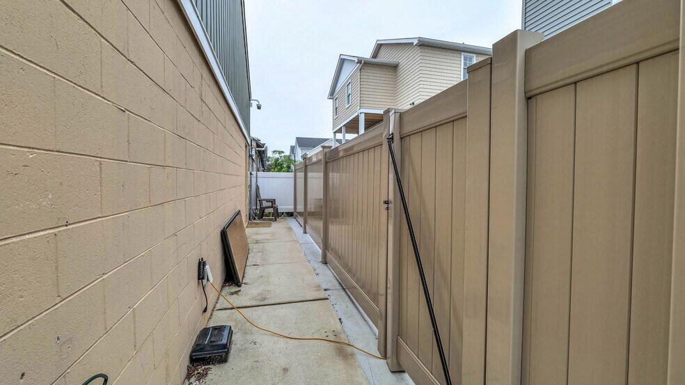 More Photos Of 301 N Dorset Ave, Ventnor City Freestanding For Sale