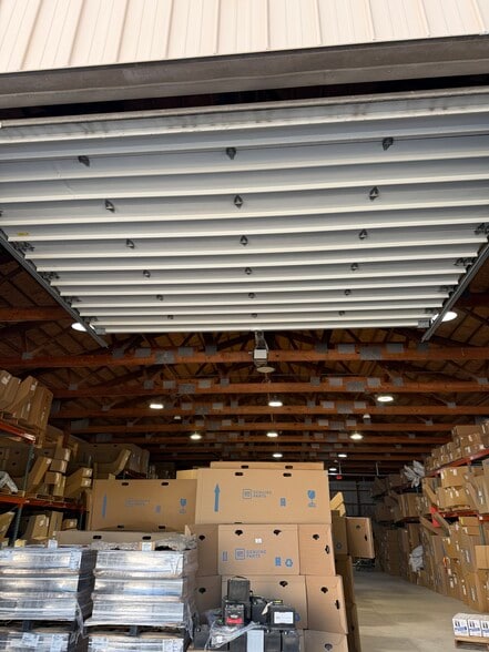 More Photos Of 7311 W Central Ave, Toledo Light Manufacturing For Lease