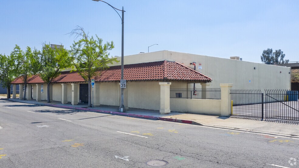 Primary Photo Of 308 E Valley Blvd, Colton Freestanding For Sale