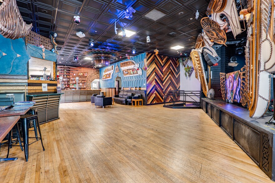 More Photos Of 844 Olive St, Eugene Restaurant For Lease