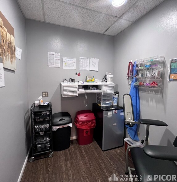More Photos Of 2819 E Broadway Blvd, Tucson Office Residential For Sale