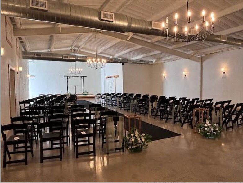 More Photos Of 1212 Packing House rd, Graham Flex For Sale