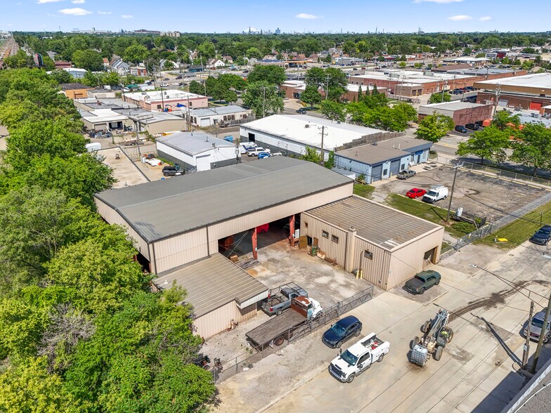 More Photos Of 16136 White Ave, Allen Park Warehouse For Sale