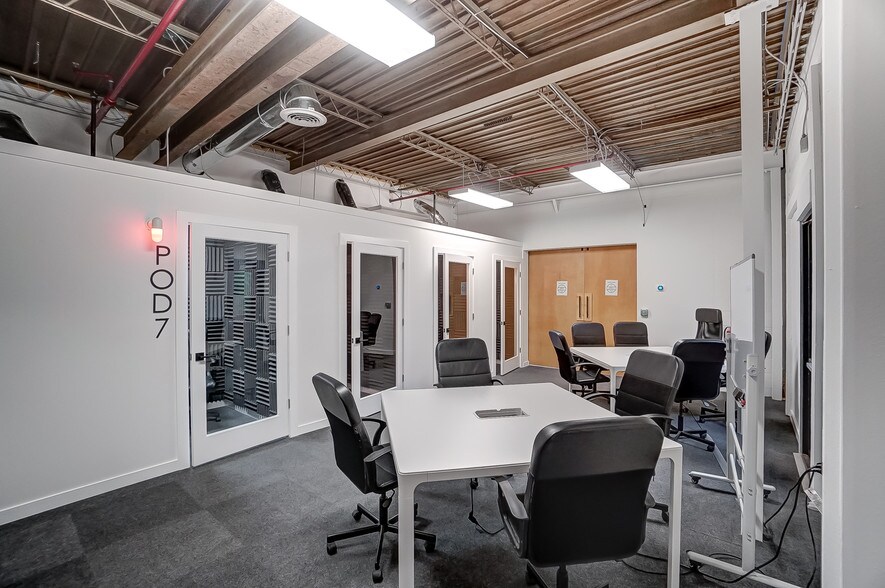 More Photos Of 408 4th Ave, Mason Office For Lease