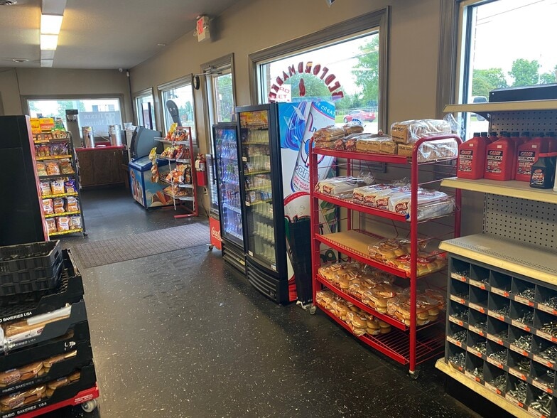 More Photos Of 1837 Highway 64 W, Shelbyville Convenience Store For Sale