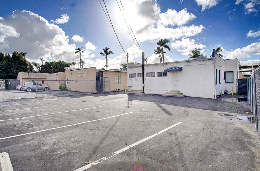 More Photos Of 1521 N Broadway, Santa Ana Medical For Sale