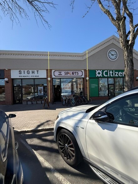 More Photos Of 15 S Main St, West Hartford Restaurant For Lease