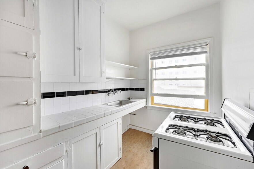 More Photos Of 3701 W 9th St, Los Angeles Apartments For Sale