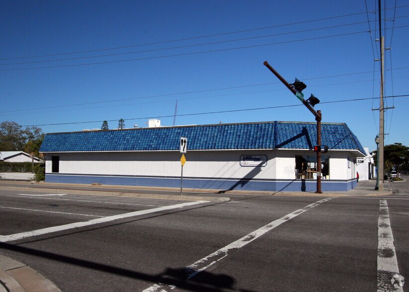 More Photos Of 301 Central Ave, Sarasota Freestanding For Lease