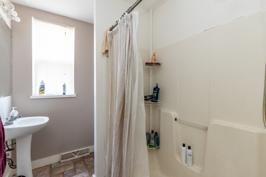 More Photos Of 158 Park St, Buffalo Apartments For Sale