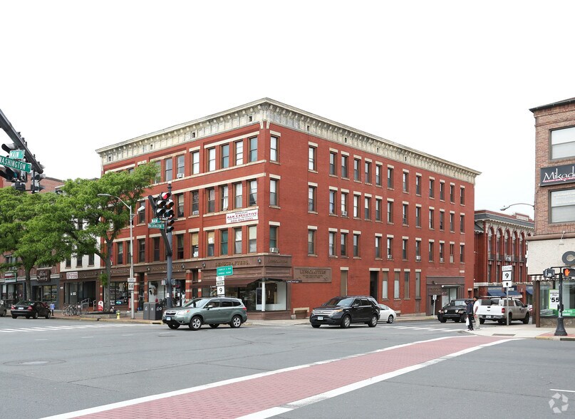 Primary Photo Of 460-470 Main St, Middletown Apartments For Lease