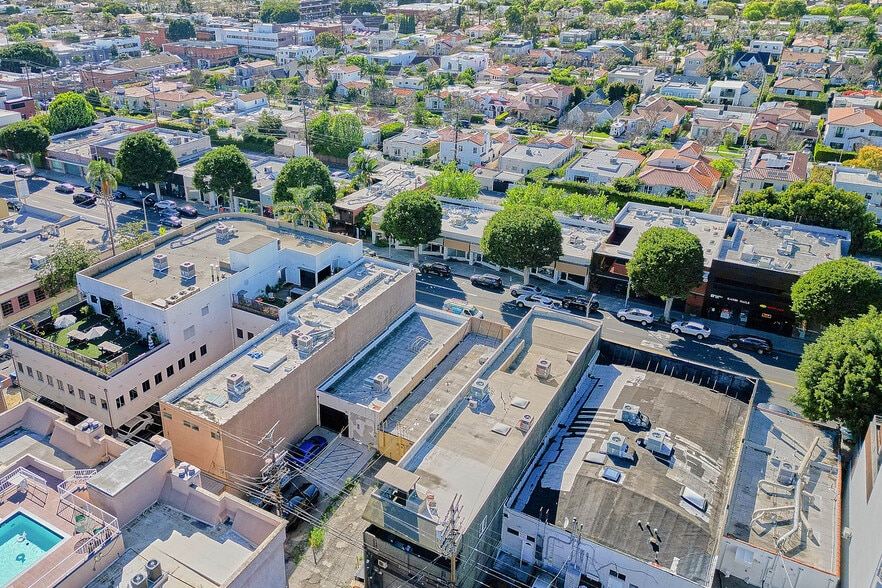 More Photos Of 852 S Robertson Blvd, Los Angeles Medical For Lease