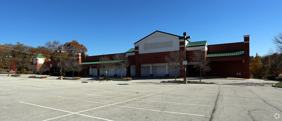 Primary Photo Of 11120 Reisterstown Rd, Owings Mills Supermarket For Lease