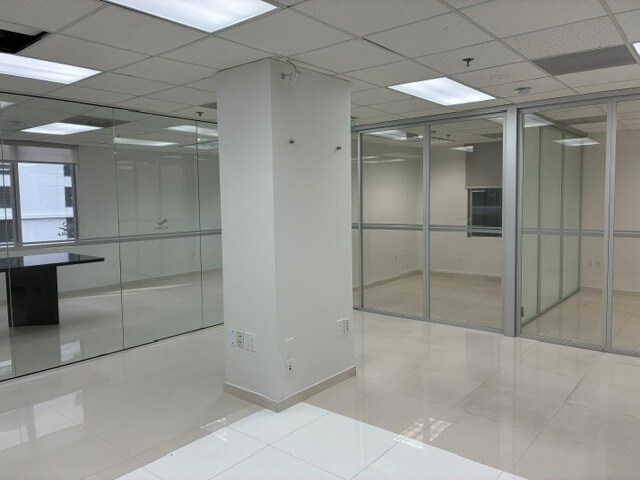More Photos Of 1000 brickell Ave, Miami Office For Lease
