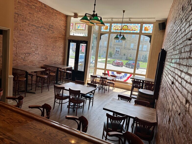 More Photos Of 11 Benton Ave E, Albia Restaurant For Sale