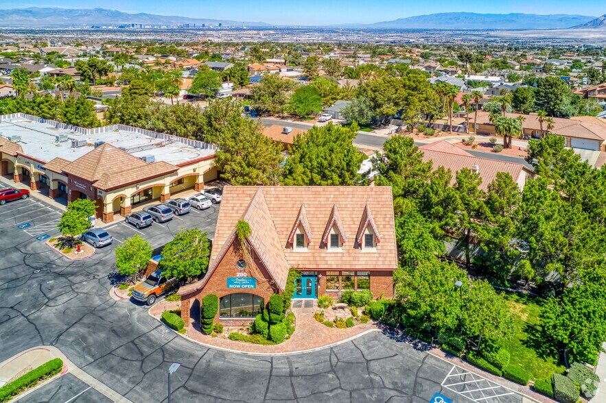 More Photos Of 270 E Horizon Dr, Henderson Unknown For Lease