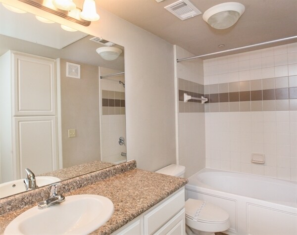 More Photos Of 2441 S Bypass 35, Alvin Apartments For Sale