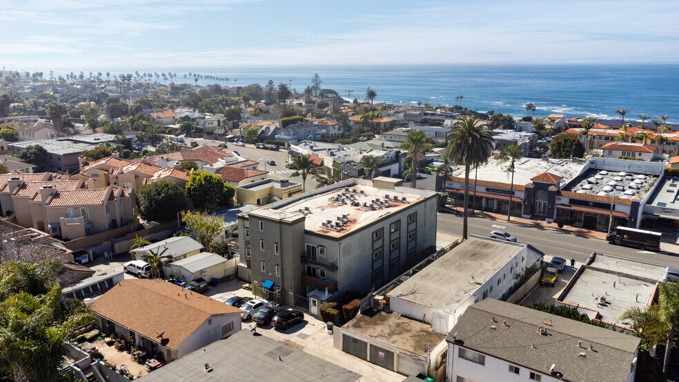 More Photos Of 7441-43 La Jolla Blvd Blvd, La Jolla Multifamily For Sale