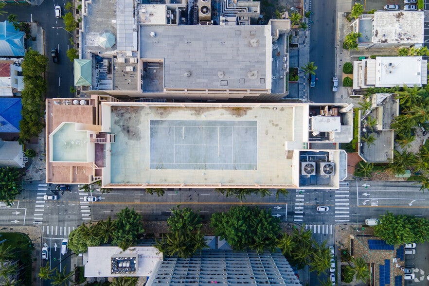 More Photos Of 2211 Kuhio Ave, Honolulu Hospitality For Sale