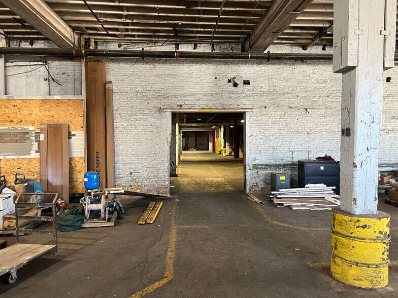 More Photos Of 42 S Brooke St, Fond Du Lac Industrial For Sale