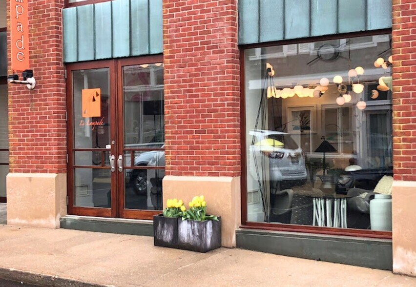 More Photos Of 75 Washington St, Sag Harbor Storefront Retail Office For Lease