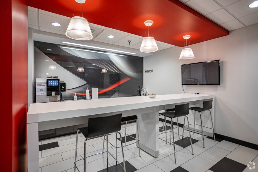 More Photos Of 800 S Gay St, Knoxville Coworking Space