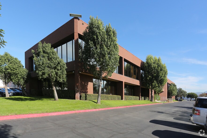 More Photos Of 1801 E Edinger Ave, Santa Ana Office For Lease