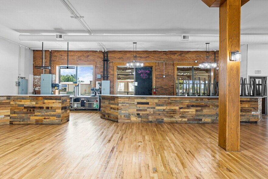 More Photos Of 415 W Madison Ave, Iola Restaurant For Sale