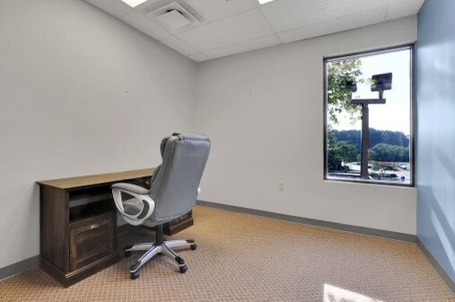 More Photos Of 12 Sammy McGhee Blvd, Jasper Medical For Sale