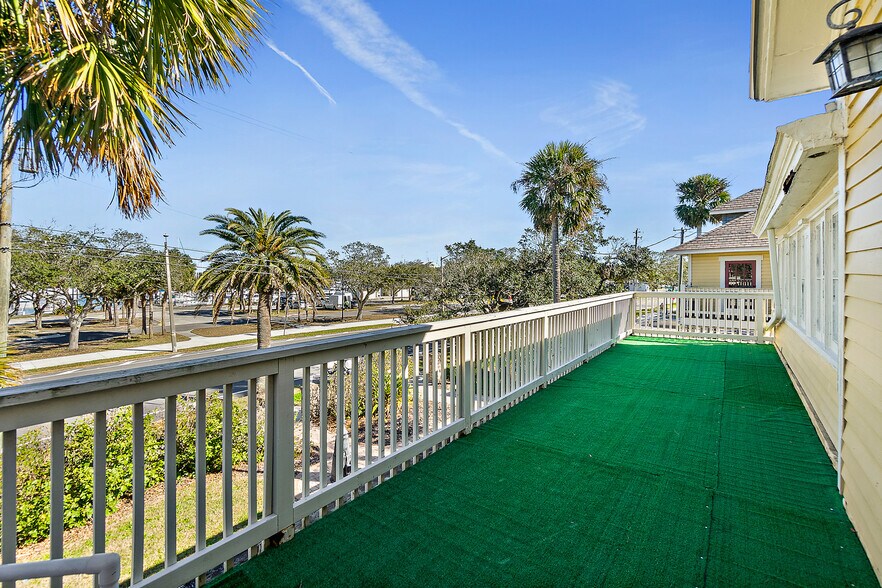 More Photos Of 444 S Beach St, Daytona Beach Hospitality For Sale