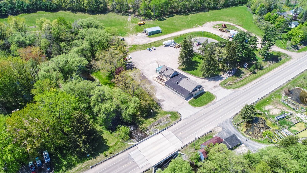 More Photos Of 141 County Road Kk, Amherst Restaurant For Sale