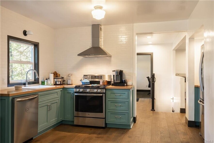 More Photos Of 27445 State Hwy 189, Lake Arrowhead Office Residential For Sale