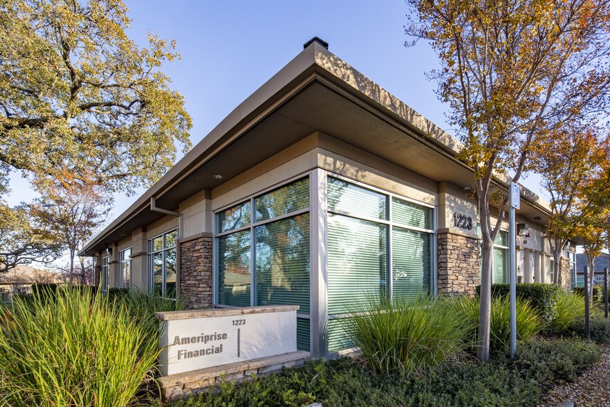 More Photos Of 1223 Pleasant Grove Blvd, Roseville Office For Lease
