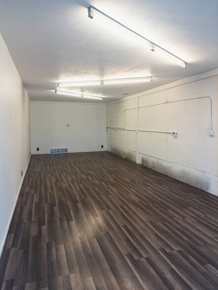 More Photos Of 440 W 200 N, Bountiful Warehouse For Lease
